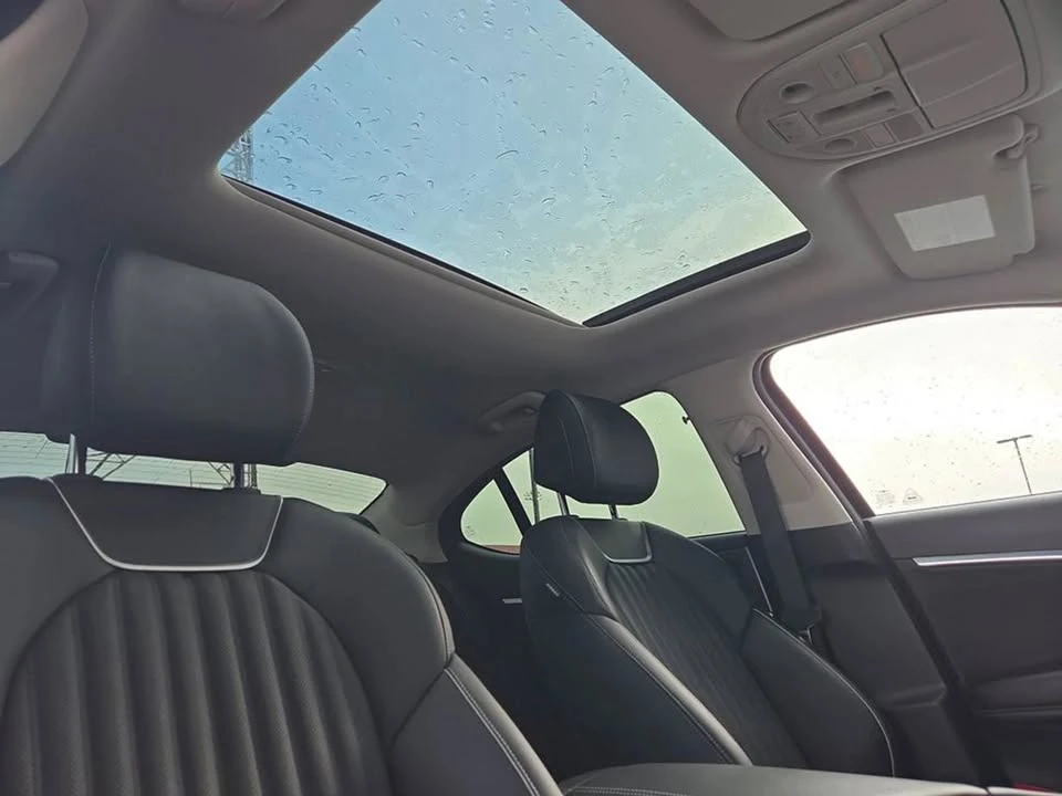 2023 Genesis G70 - Image 9 of 11