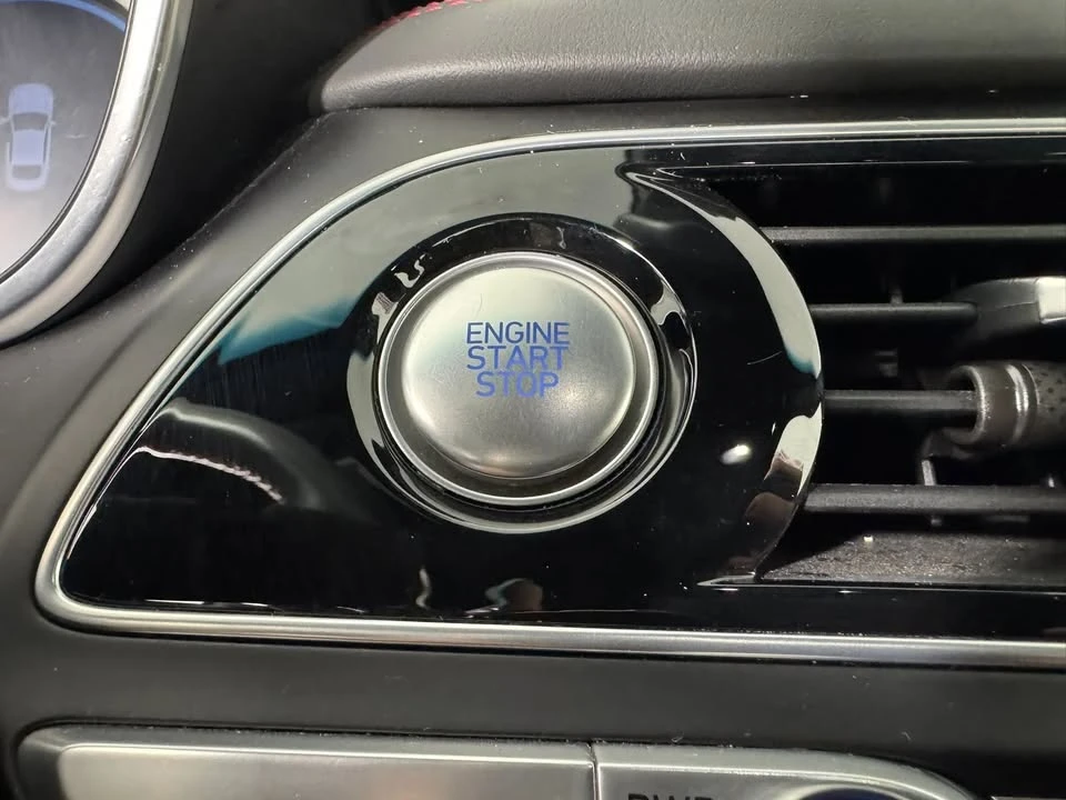 2023 Genesis G70 - Image 10 of 20