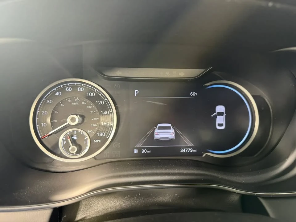 2023 Genesis G70 - Image 7 of 20