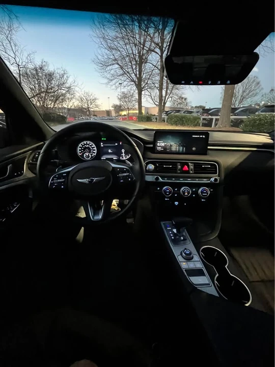2023 Genesis G70 - Image 8 of 15