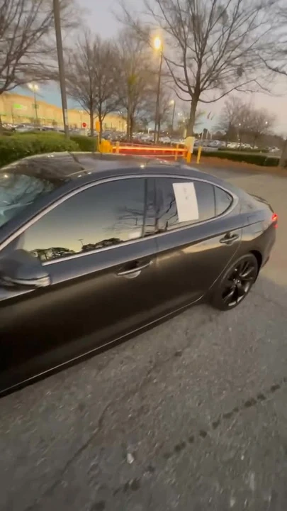 2023 Genesis G70 - Image 15 of 15
