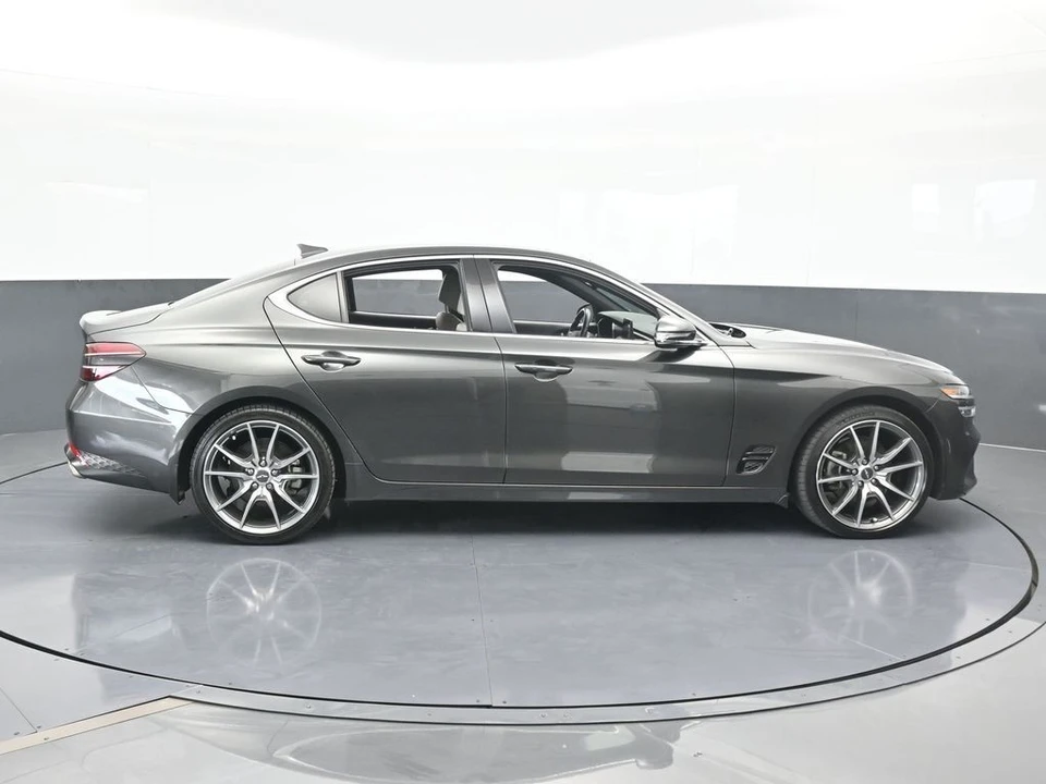 2023 Genesis G70 - Image 7 of 12