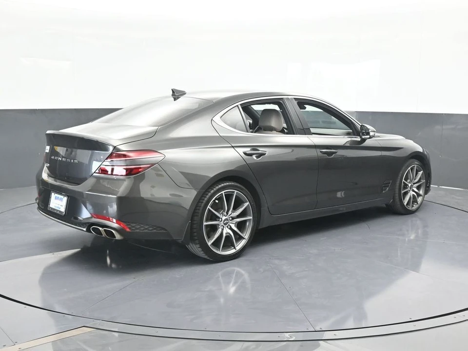 2023 Genesis G70 - Image 6 of 12