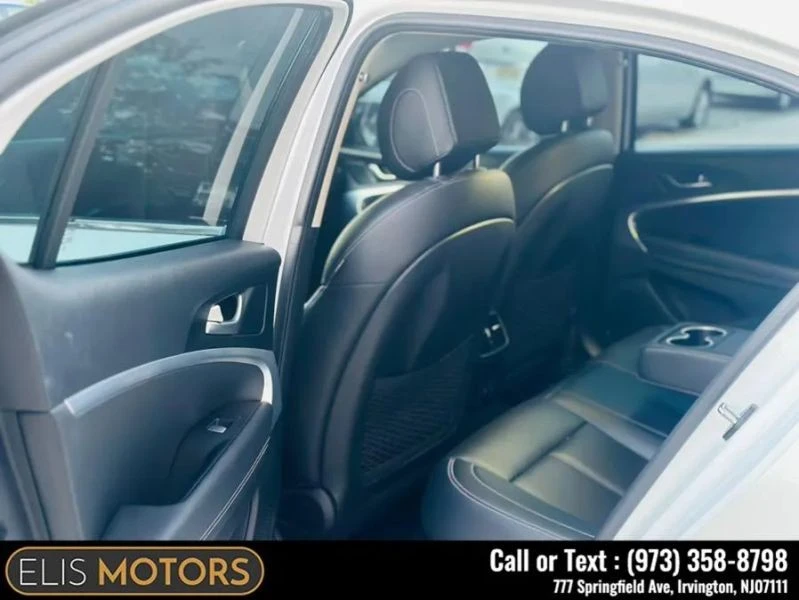 2023 Genesis G70 - Image 7 of 12