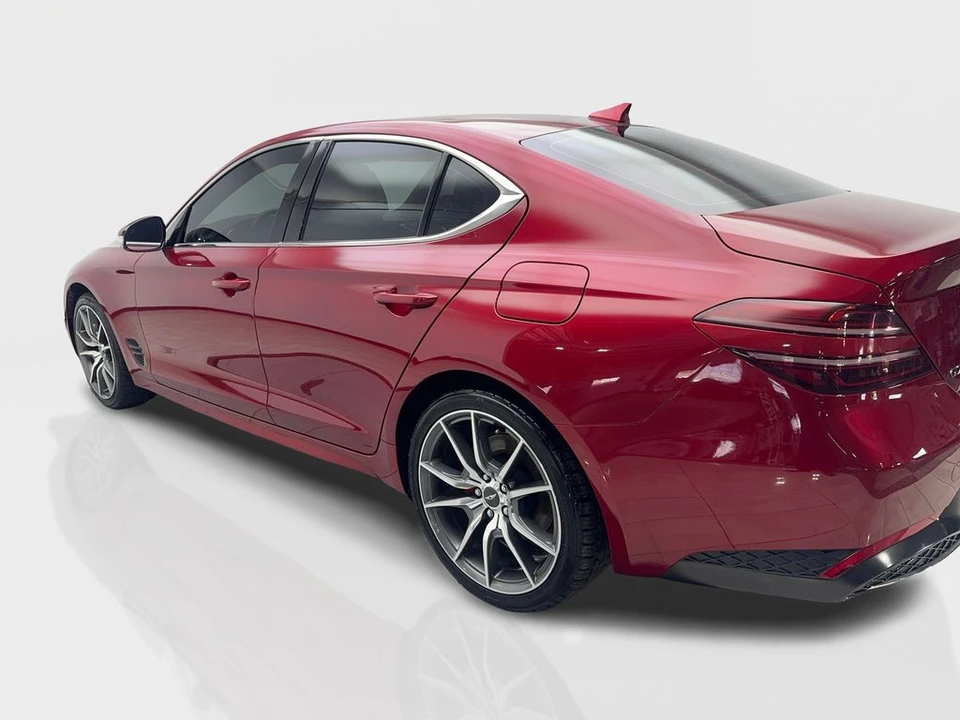 2023 Genesis G70 - Image 14 of 31