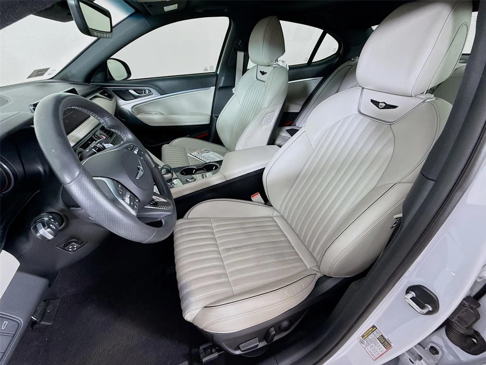 2023 Genesis G70 - Image 13 of 15