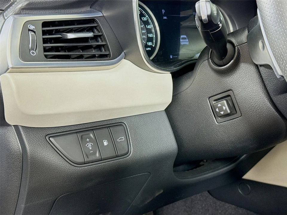 2023 Genesis G70 - Image 7 of 15