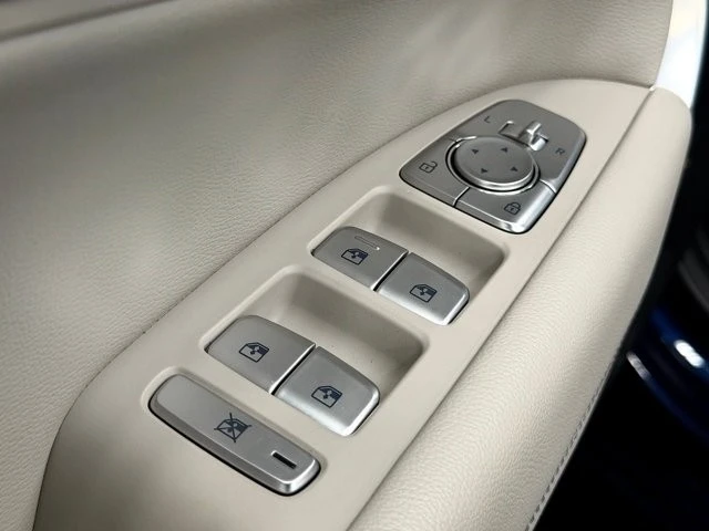 2023 Genesis G70 - Image 20 of 21