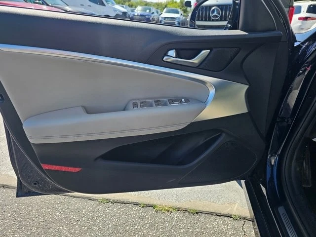 2023 Genesis G70 - Image 11 of 15
