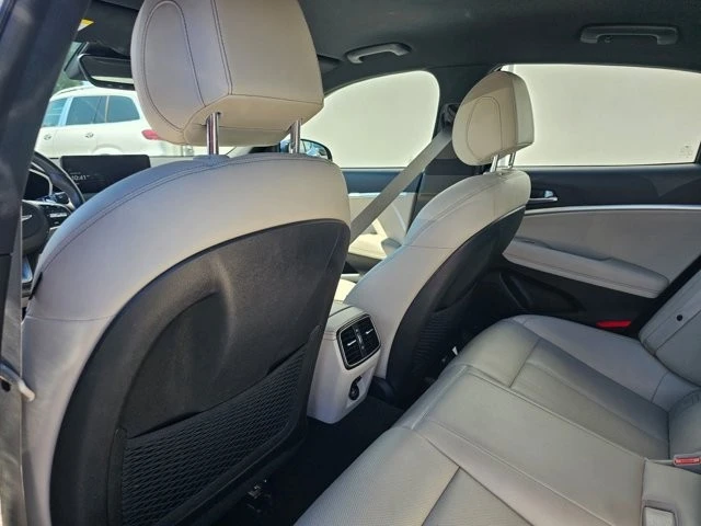 2023 Genesis G70 - Image 7 of 15