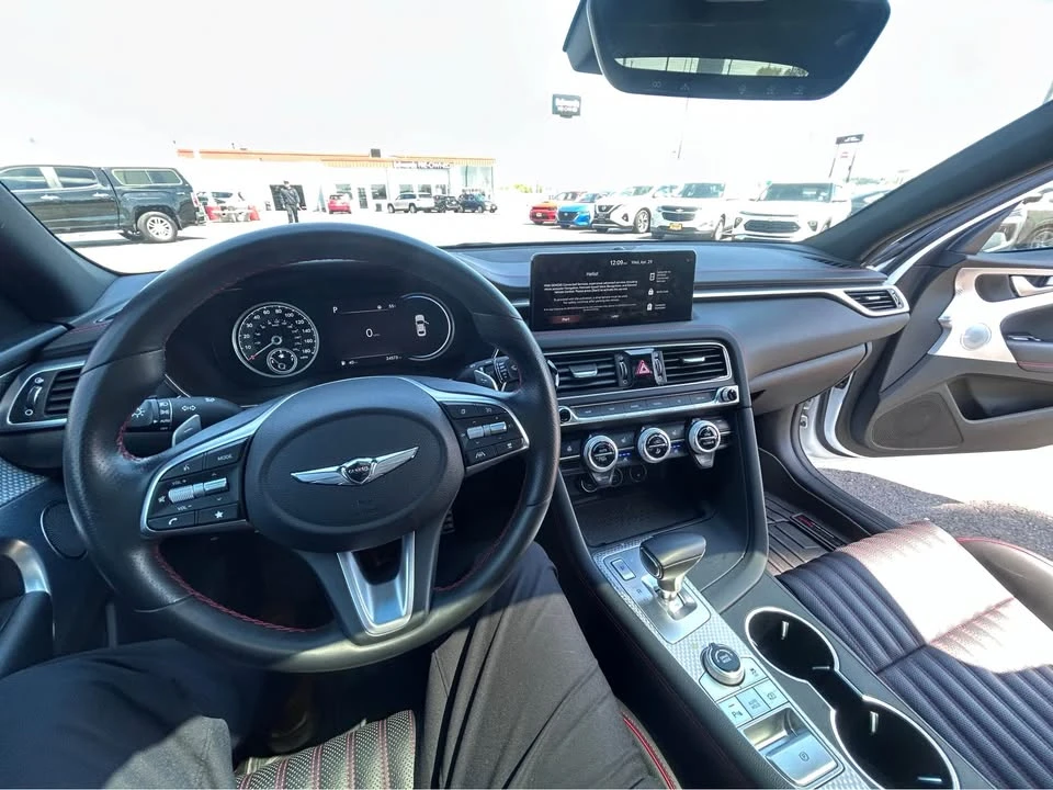 2023 Genesis G70 - Image 8 of 10