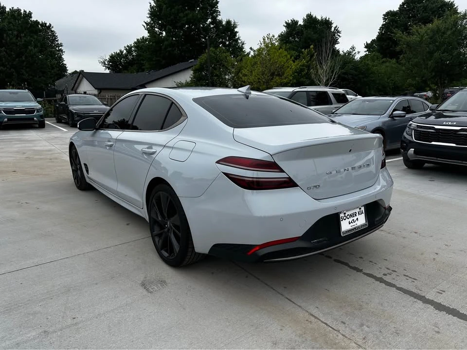 2023 Genesis G70 - Image 7 of 13
