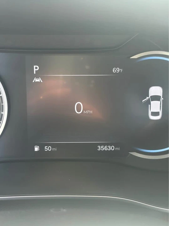 2023 Genesis G70 - Image 5 of 8