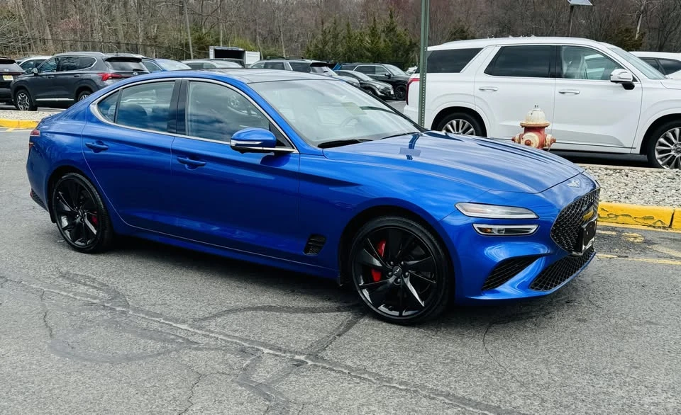 2023 Genesis G70 - Image 2 of 15