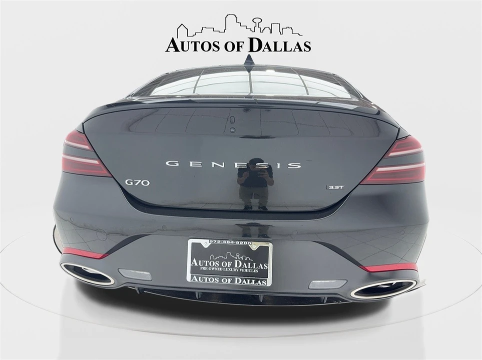 2023 Genesis G70 - Image 10 of 12