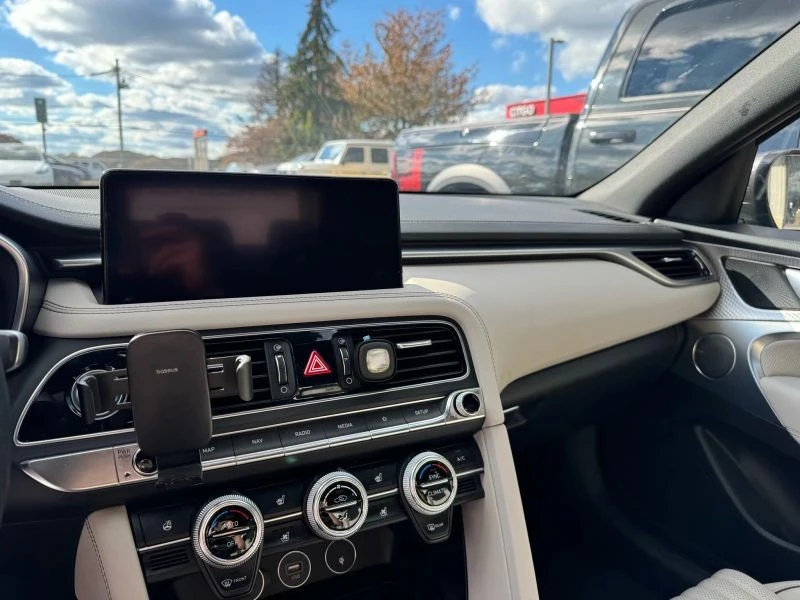 2023 Genesis G70 - Image 11 of 12