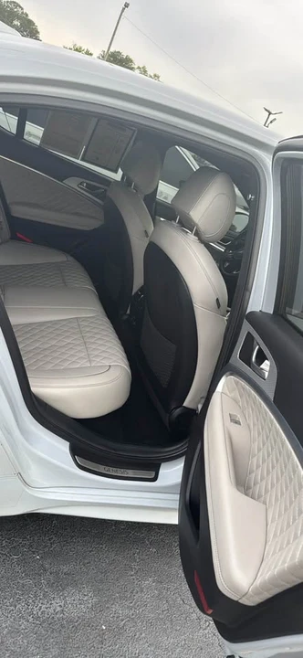 2023 Genesis G70 - Image 9 of 18