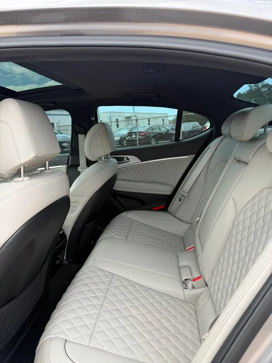 2023 Genesis G70 - Image 6 of 9