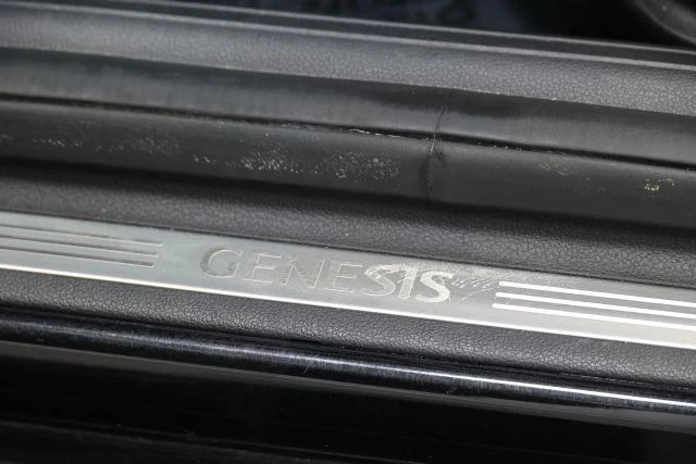 2023 Genesis G70 - Image 14 of 21