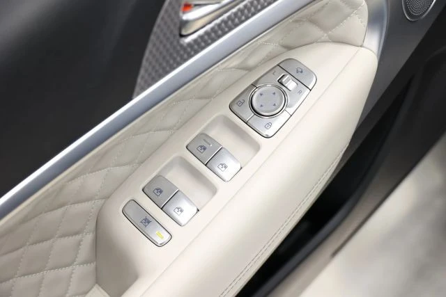 2023 Genesis G70 - Image 11 of 12
