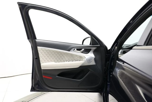 2023 Genesis G70 - Image 9 of 12