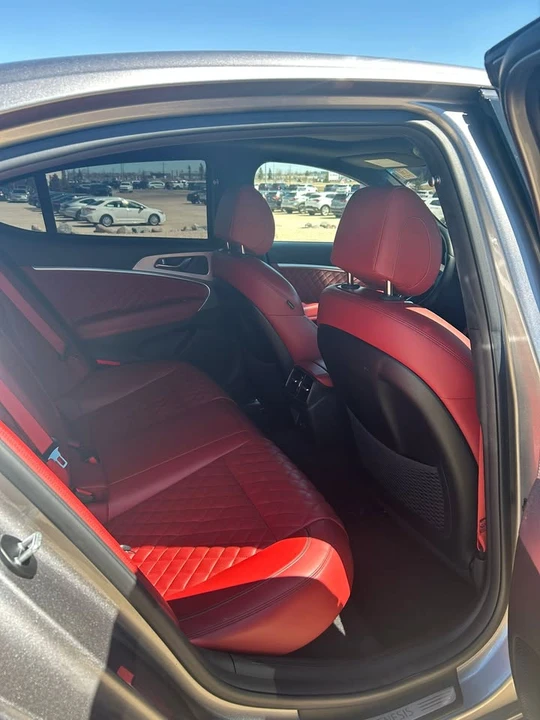 2023 Genesis G70 - Image 8 of 9