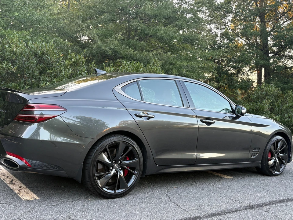 2023 Genesis G70 - Image 16 of 31