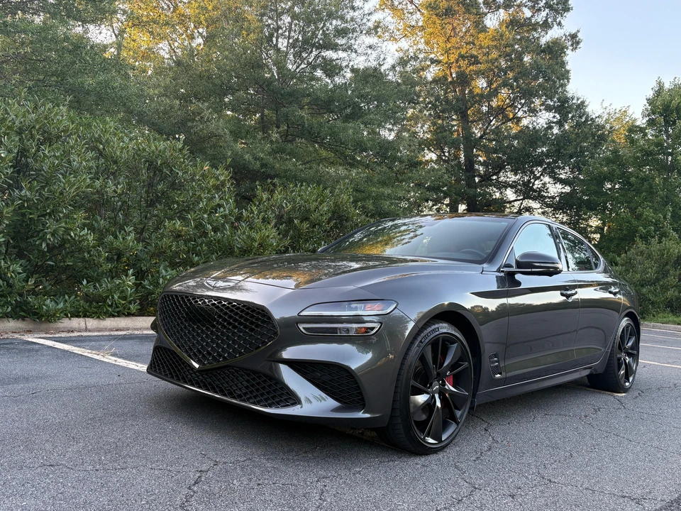 2023 Genesis G70 - Image 6 of 31