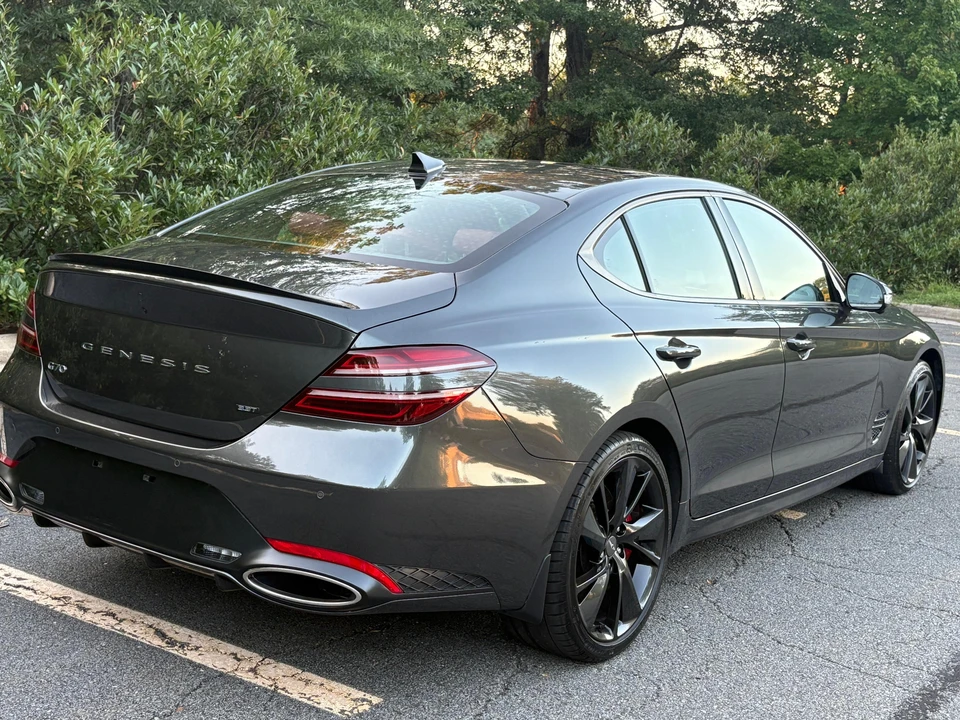 2023 Genesis G70 - Image 14 of 31