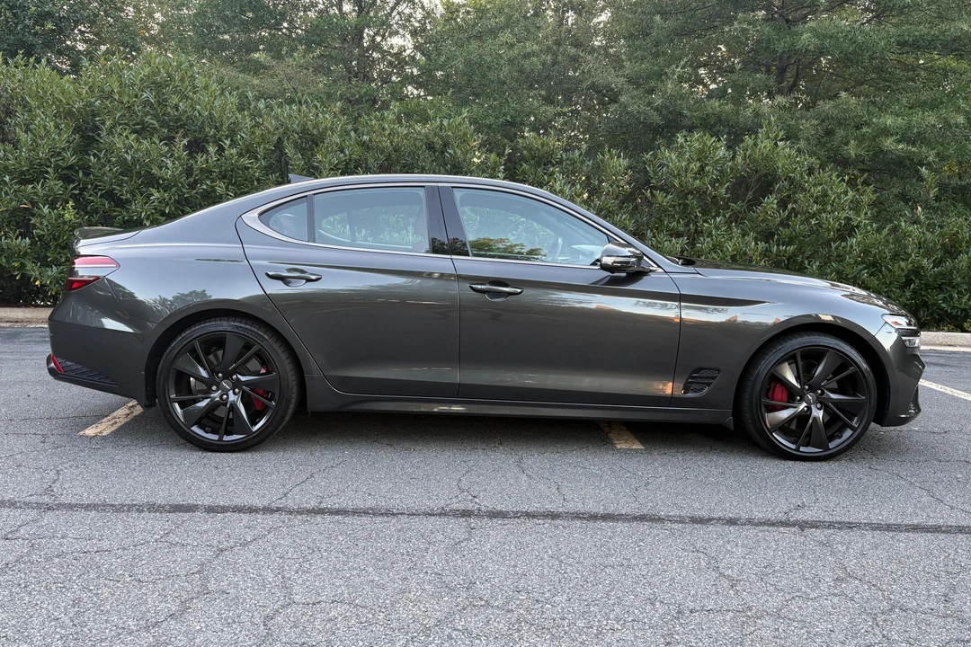 2023 Genesis G70 - Image 3 of 31