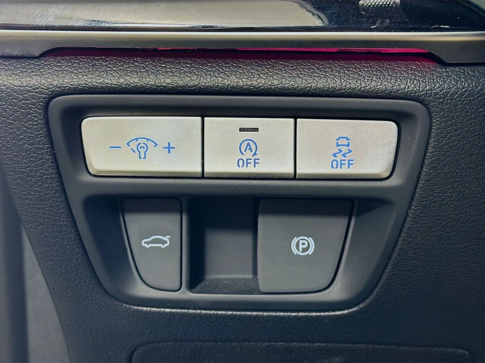 2023 Genesis G80 - Image 12 of 21