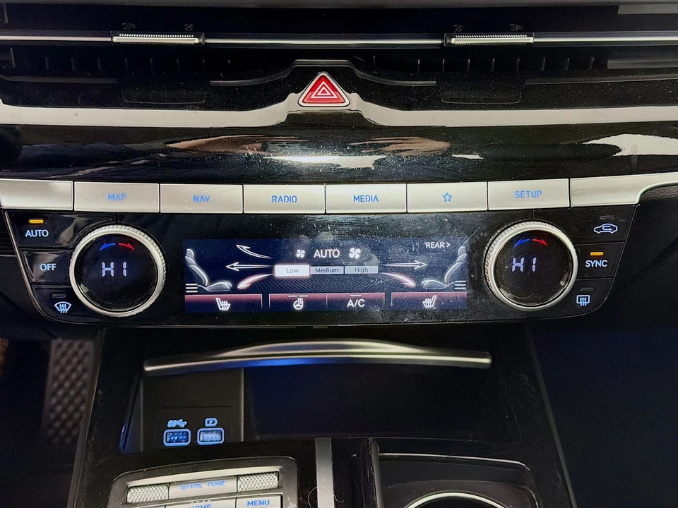 2023 Genesis G80 - Image 19 of 21