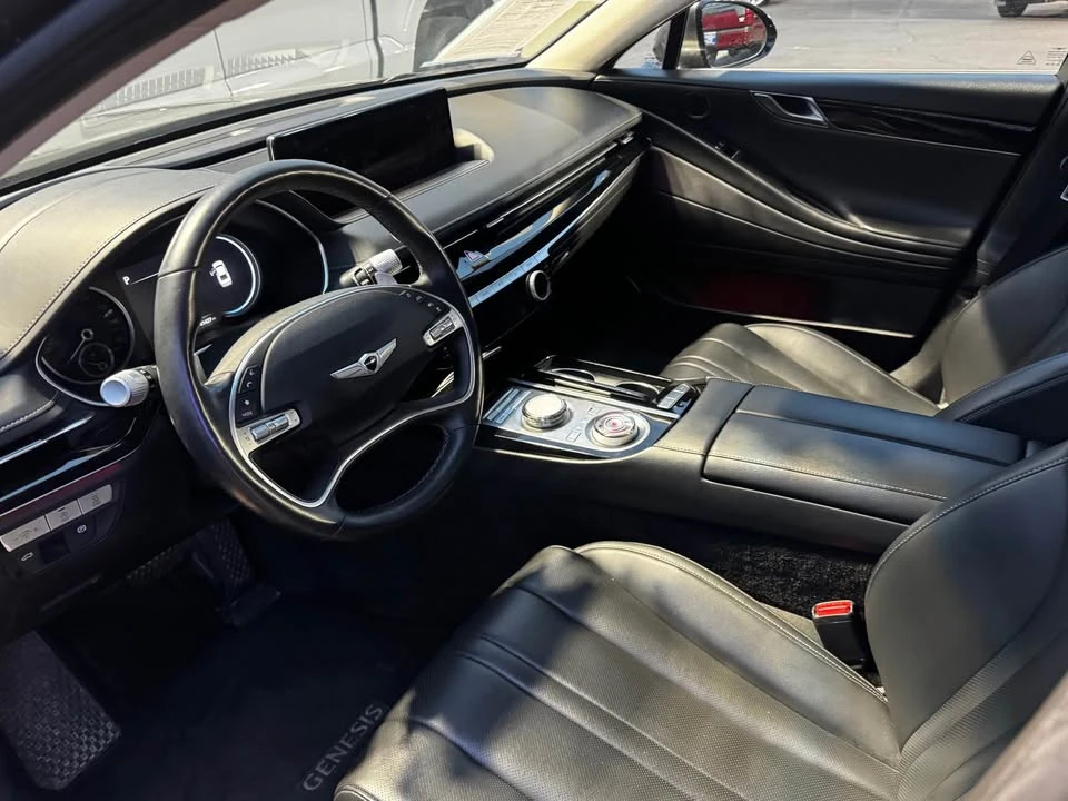 2023 Genesis G80 - Image 6 of 10