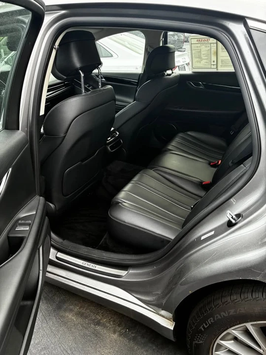 2023 Genesis G80 - Image 2 of 7