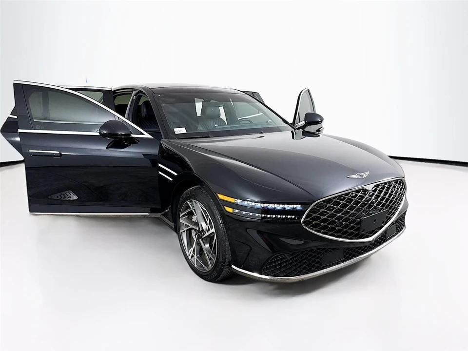 2023 Genesis G90 - Image 18 of 19