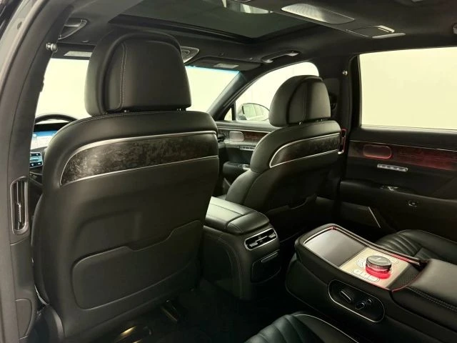 2023 Genesis G90 - Image 15 of 21