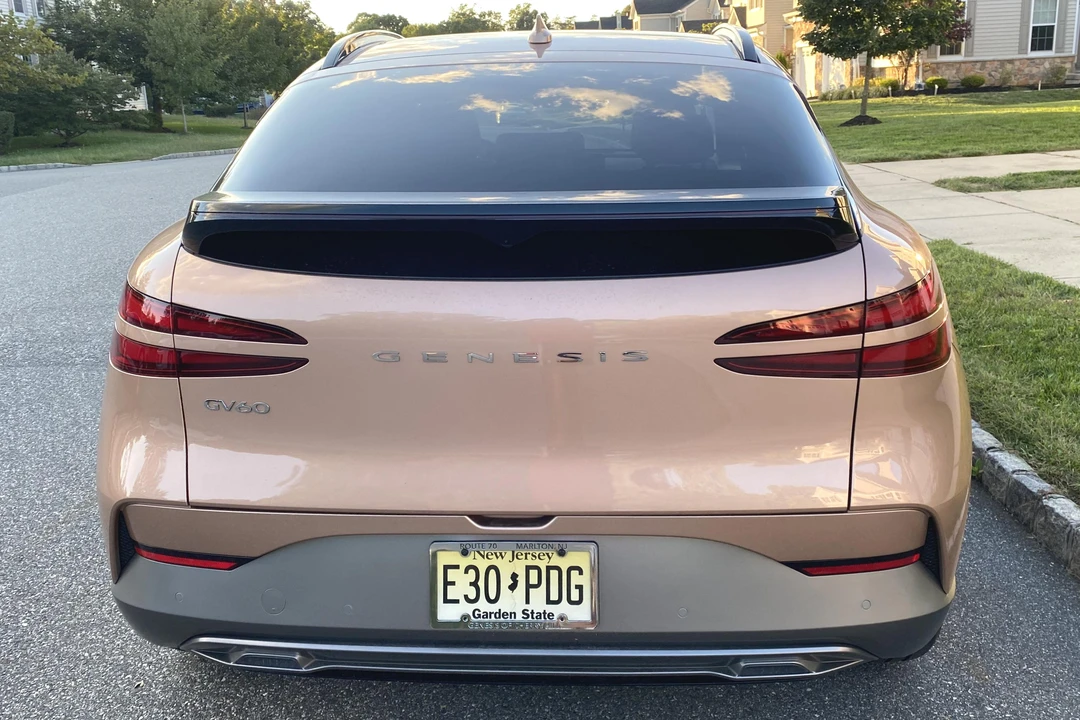 2023 Genesis GV60 - Image 5 of 31