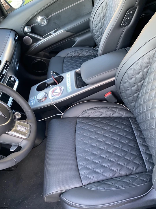 2023 Genesis GV60 - Image 23 of 31