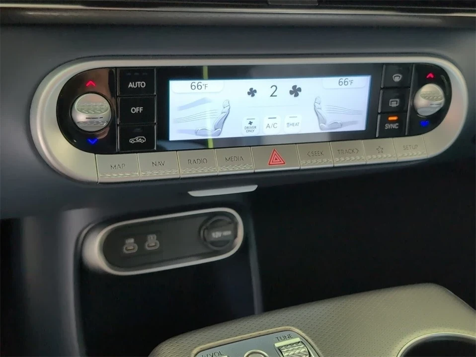 2023 Genesis GV60 - Image 19 of 21