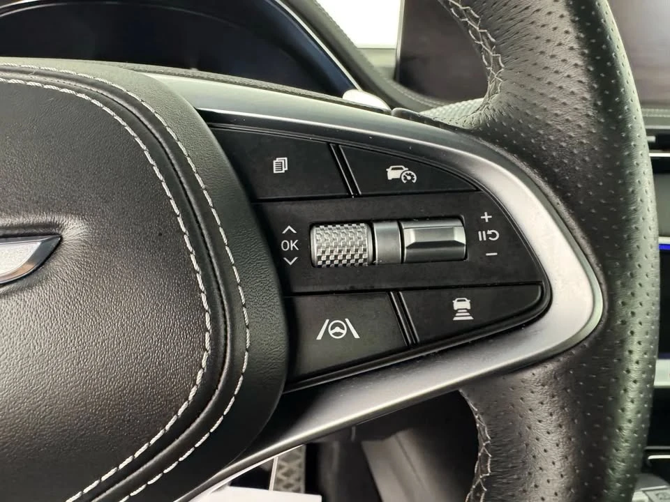 2023 Genesis GV70 - Image 9 of 20