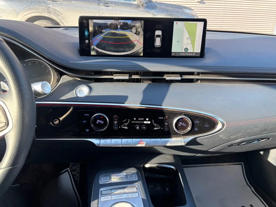 2023 Genesis GV70 - Image 8 of 9
