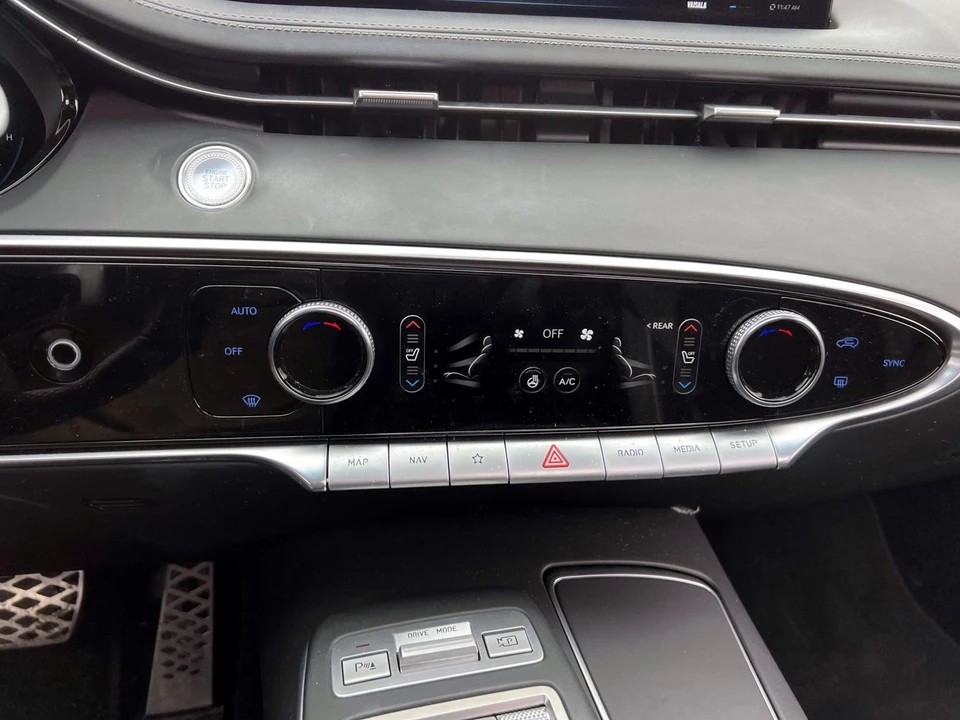 2023 Genesis GV70 - Image 20 of 21