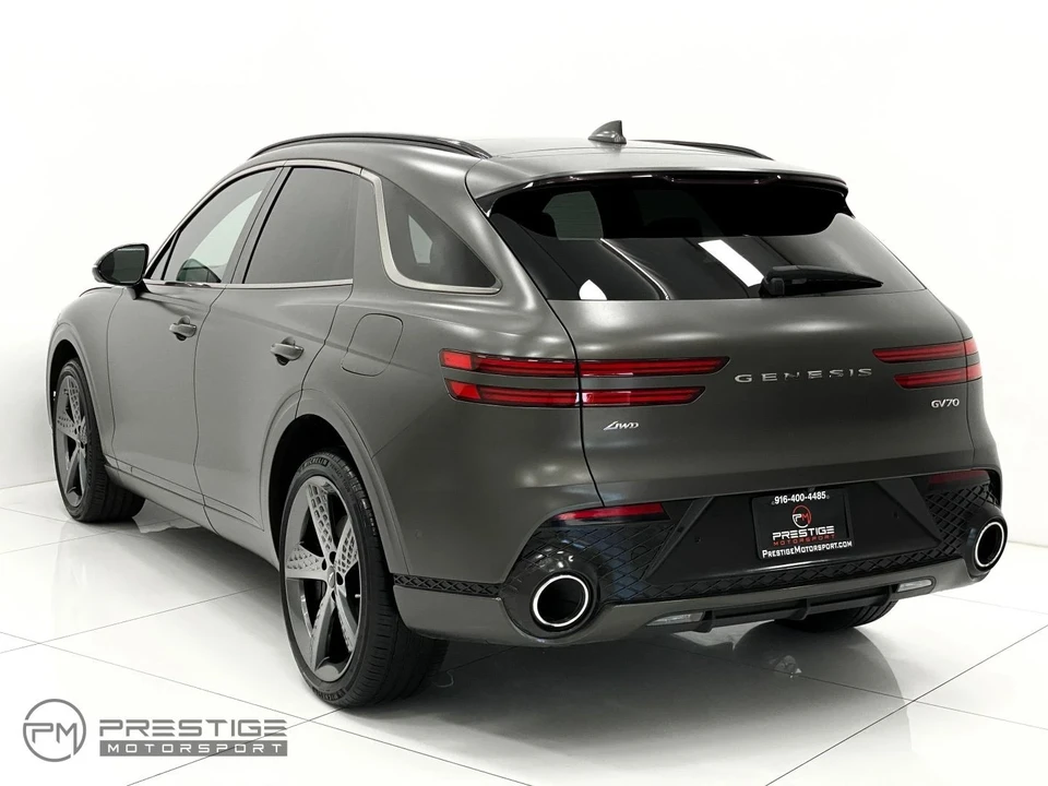 2023 Genesis GV70 - Image 12 of 12