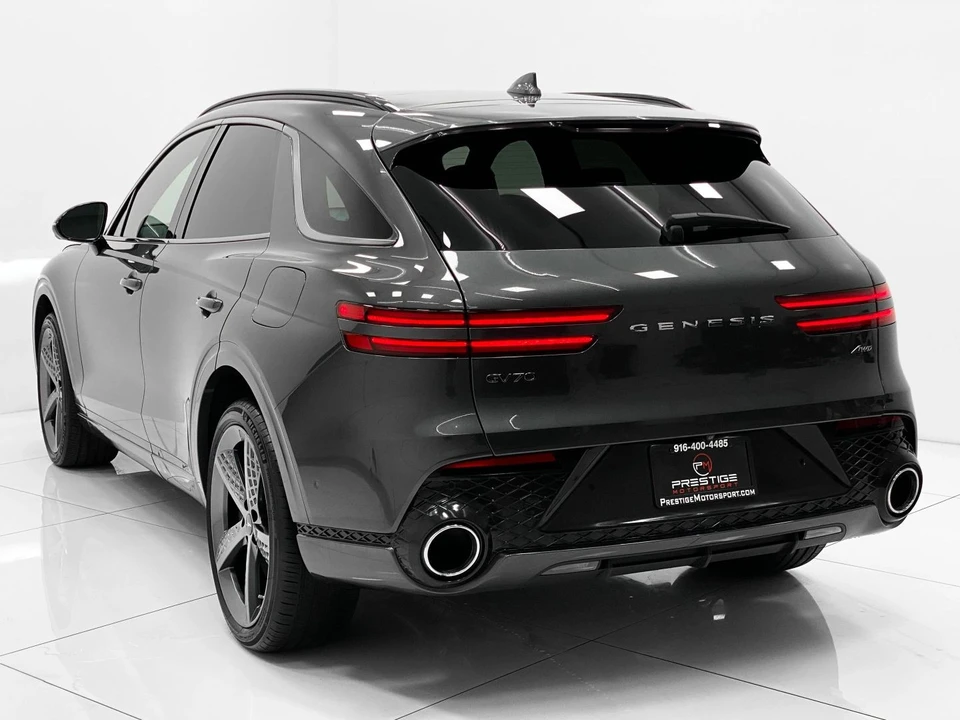 2023 Genesis GV70 - Image 12 of 21