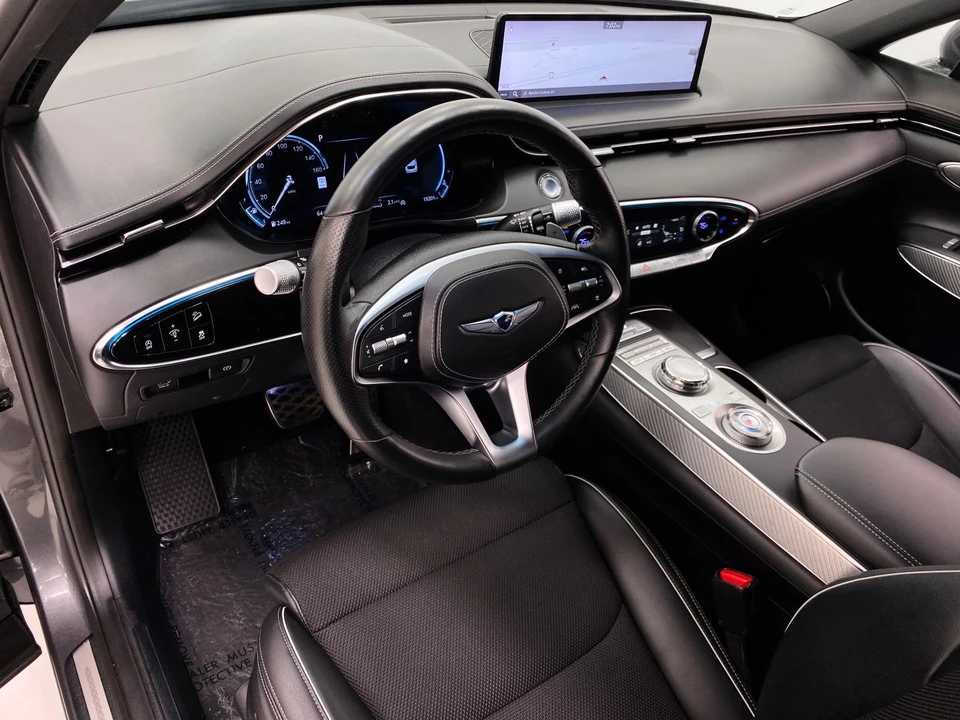 2023 Genesis GV70 - Image 18 of 21