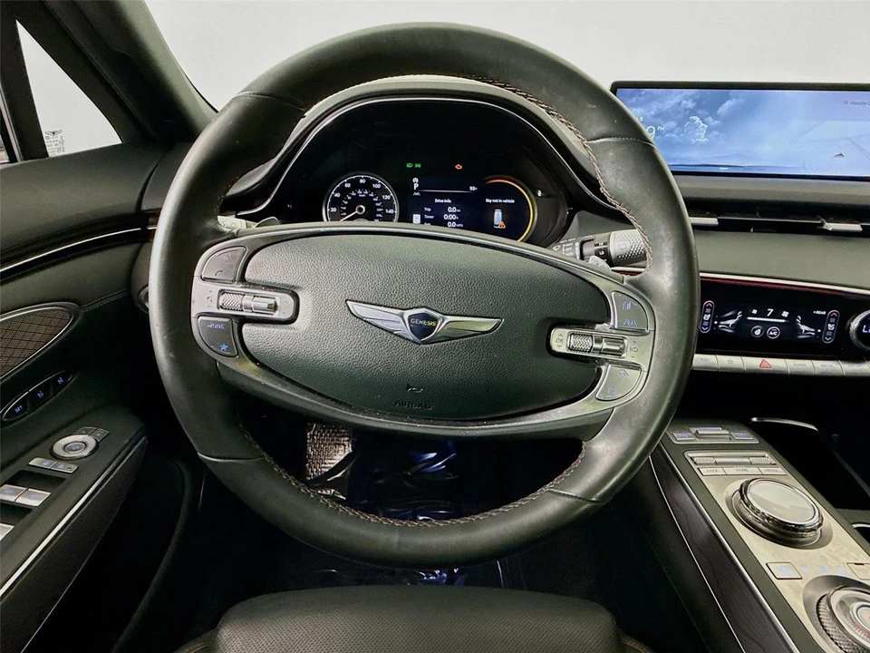 2023 Genesis GV70 - Image 11 of 21