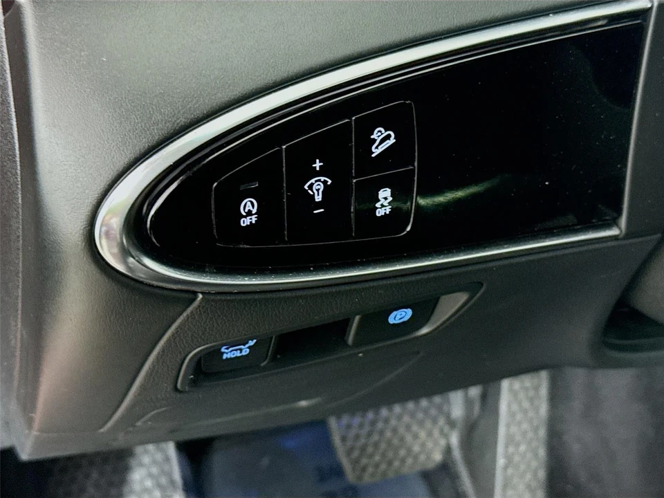 2023 Genesis GV70 - Image 10 of 21
