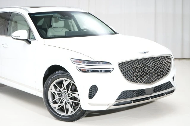 2023 Genesis GV70 - Image 10 of 21