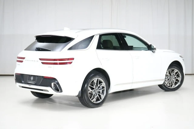 2023 Genesis GV70 - Image 16 of 21