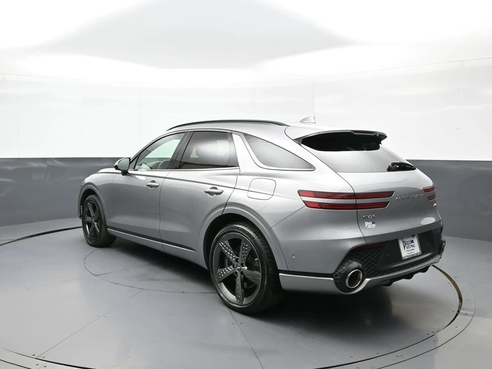 2023 Genesis GV70 - Image 8 of 12